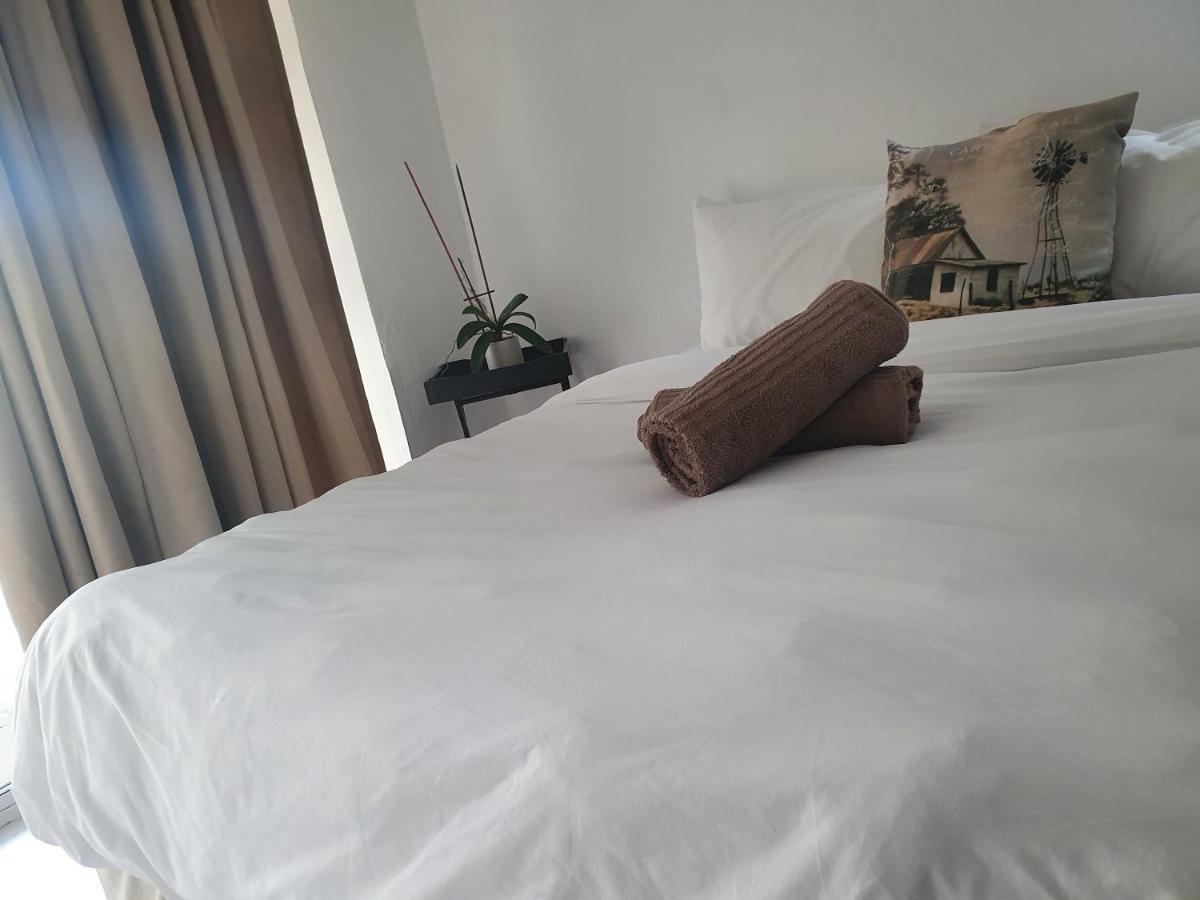 Cammy'S Guesthouse Kuils River Bagian luar foto