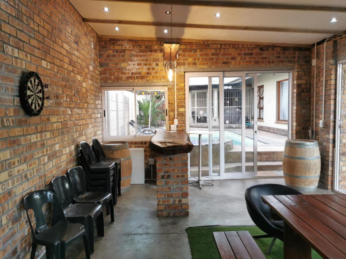 Cammy'S Guesthouse Kuils River Bagian luar foto